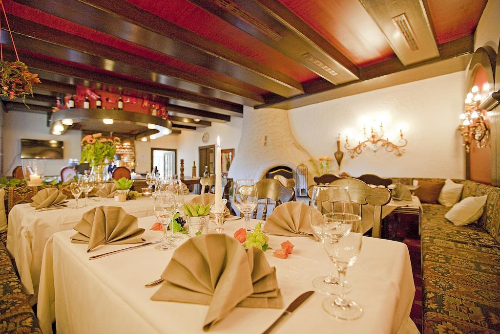 Hotel Krone Ohg Gerlingen Zewnętrze zdjęcie
