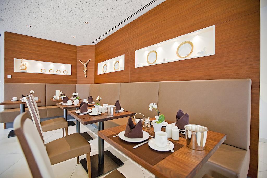 Hotel Krone Ohg Gerlingen Zewnętrze zdjęcie