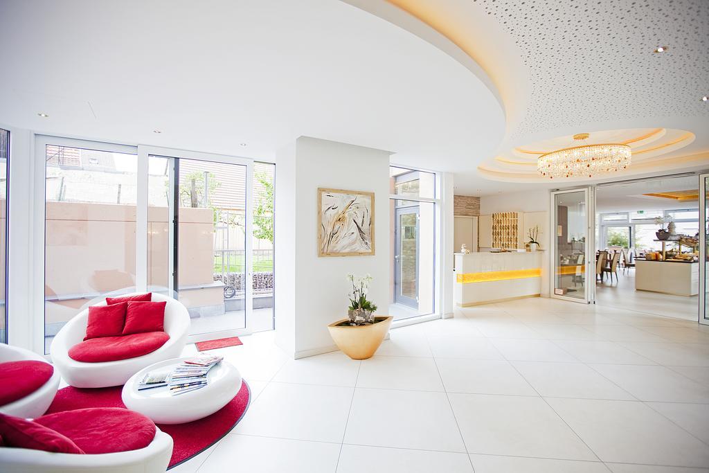 Hotel Krone Ohg Gerlingen Zewnętrze zdjęcie